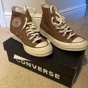 Converse Chuck Taylor All Star 70 Hi
Carhartt Hamilton Brown unisex

Size
6W
8M